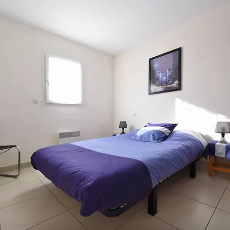 Maison Calme Avec Jardin Et Parking A 15mn De La La Grande Motte Ou Le Grau Du Roi Tatil Evi *