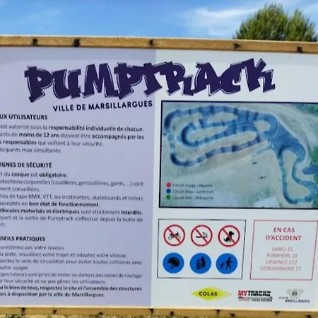 Maison Calme Avec Jardin Et Parking A 15mn De La La Grande Motte Ou Le Grau Du Roi בית נופש Marsillargues