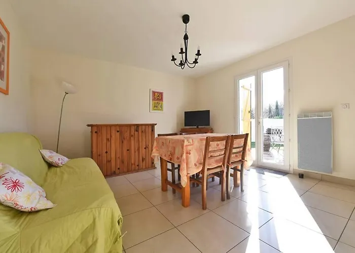 Maison Calme Avec Jardin Et Parking Prives Marsillargues